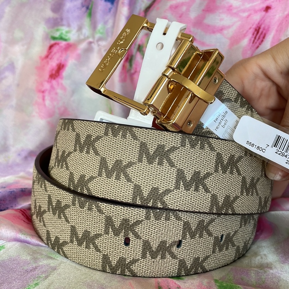Brand New Michael Kors Genuine Leather Twist Reversible Gold Tone Buckle Belt - Picture 2 of 16